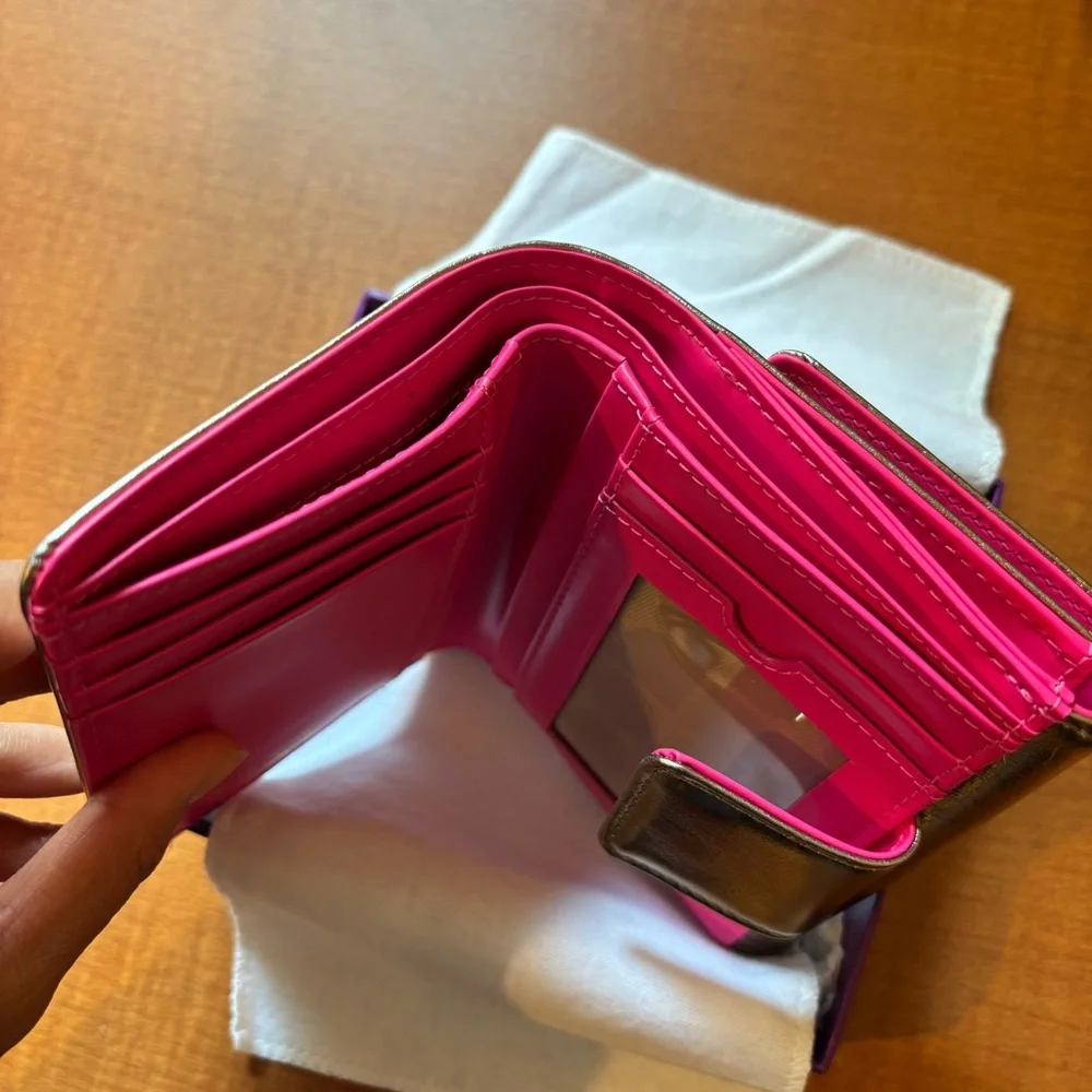 Kate Spade Metallic Gold Wallet Trifold NWOT - Picture 8 of 13